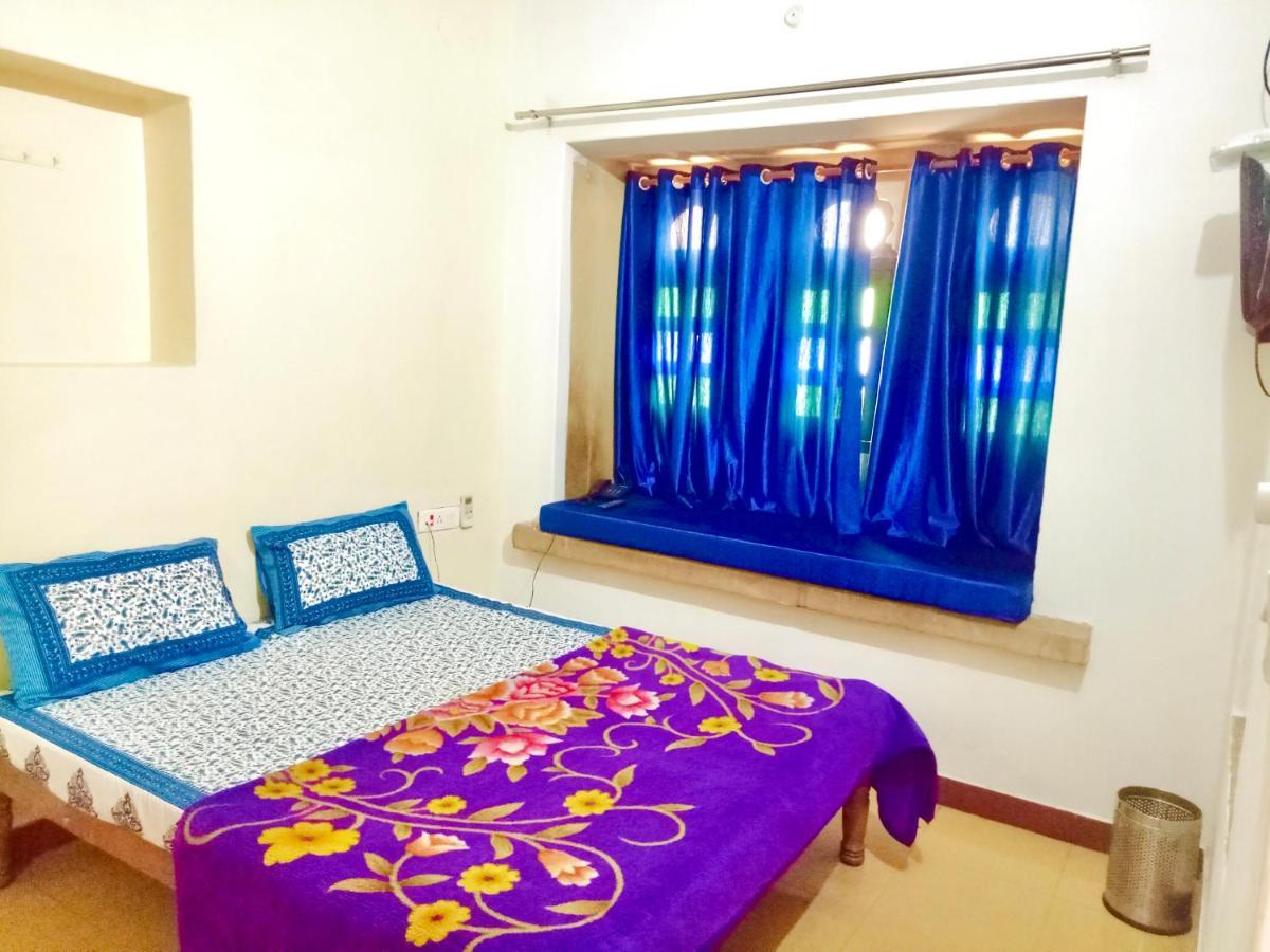 Hotel Desert Bloom Jaisalmer Buitenkant foto